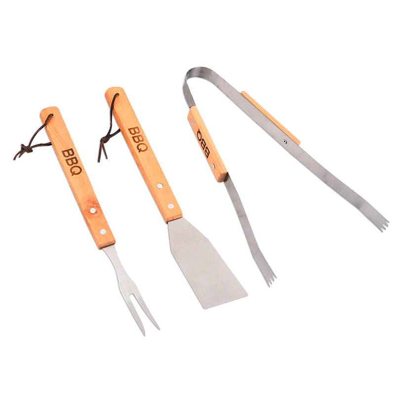 Set de BBQ 3 Piezas en Acero Inoxidable con Madera BP-2078 Utensilios. Trincha. Tenaza. Espátula. Pinza.